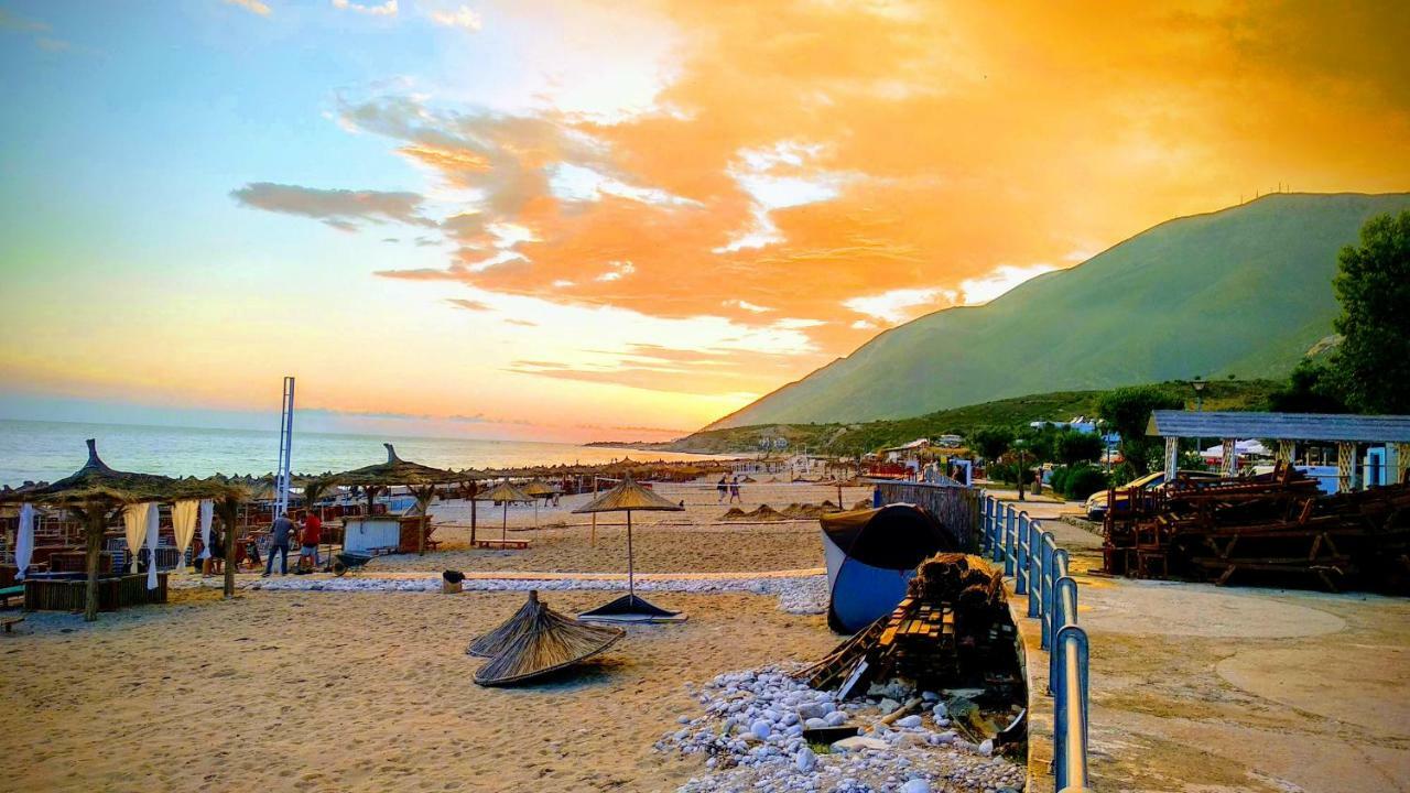 Glamping Rooms At The Sea Turtle Dhërmi Zewnętrze zdjęcie